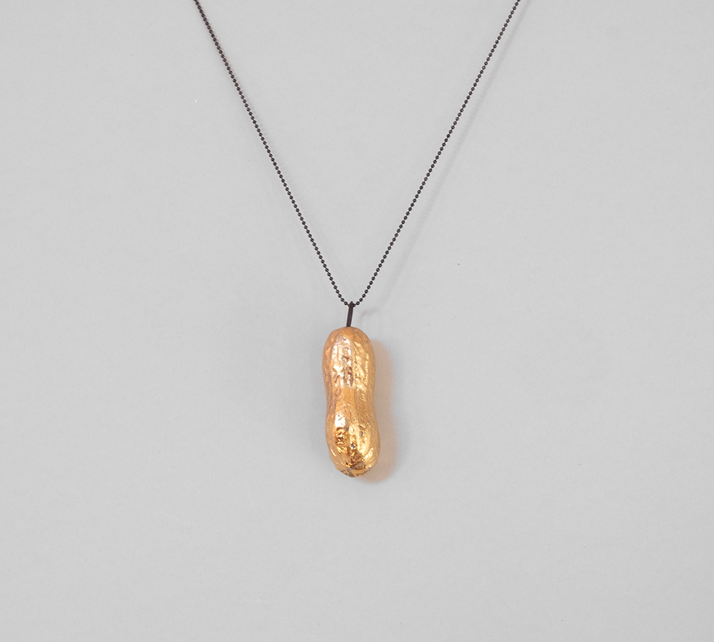 peanut_necklace